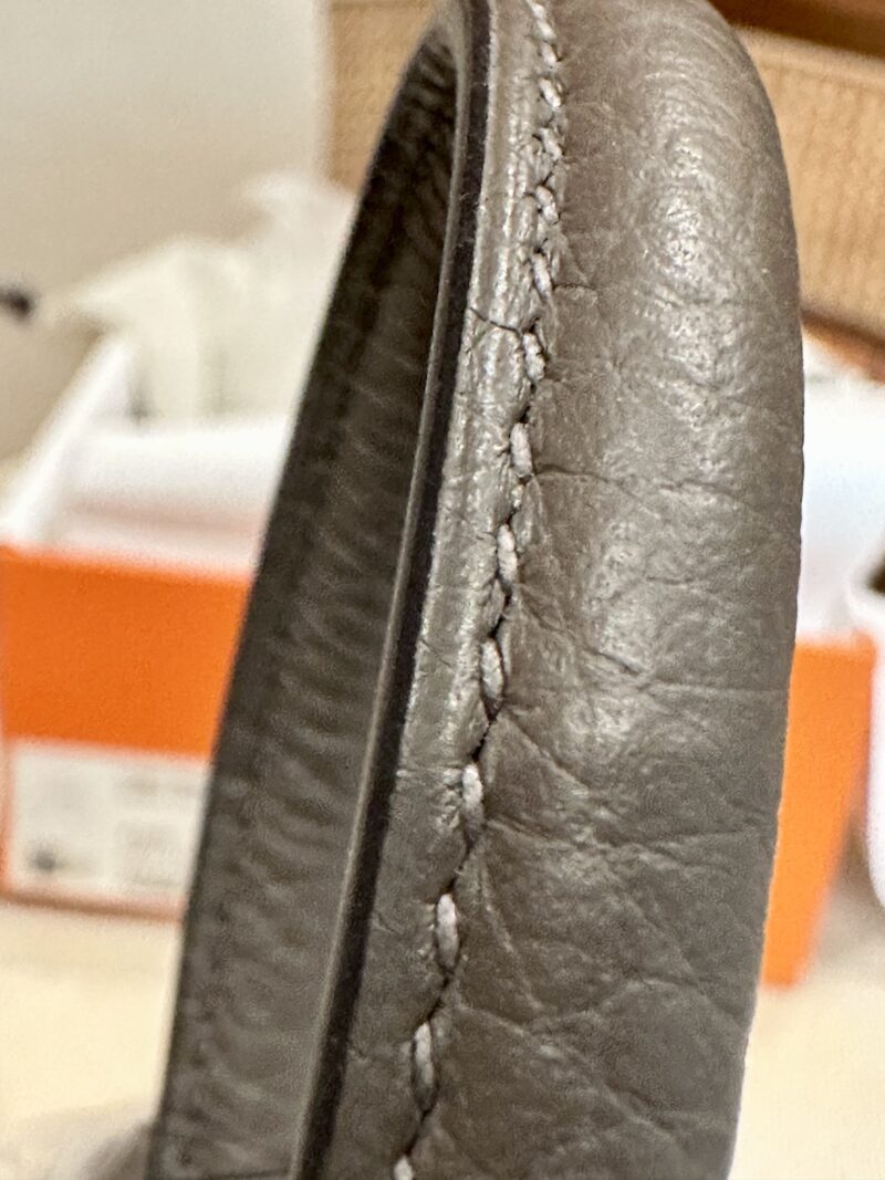 Hermès Mini Lindy 19 Taurillon Clemence Etain Silver Hardware - Image 13