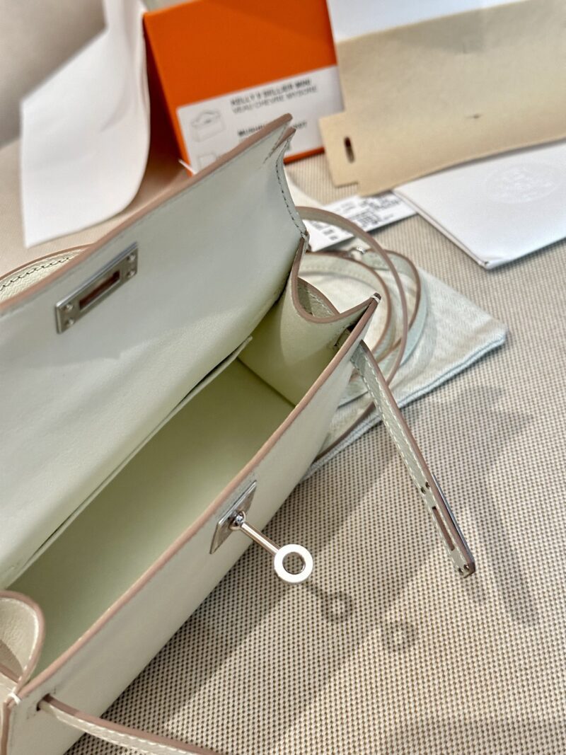 Hermès Mini Kelly 19 Chevre Mushroom Silver Hardware - Image 5
