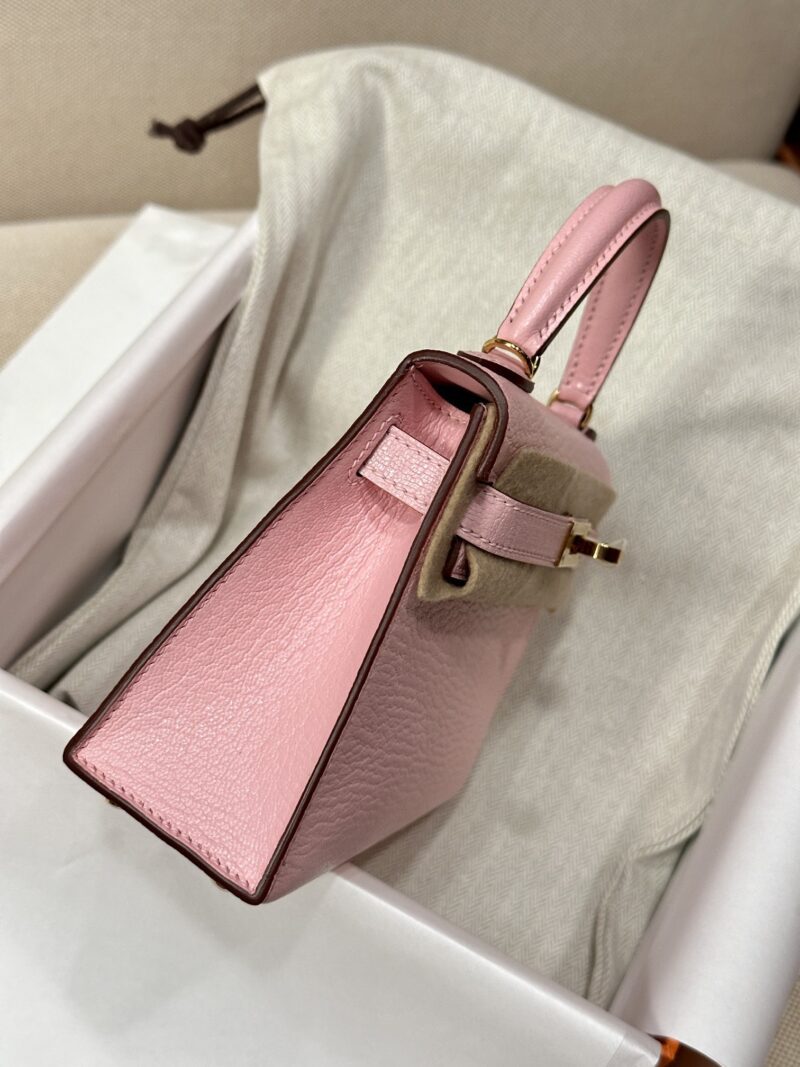 Hermès Mini Kelly 19 Chevre Rose Sakura Gold Hardware - Image 8