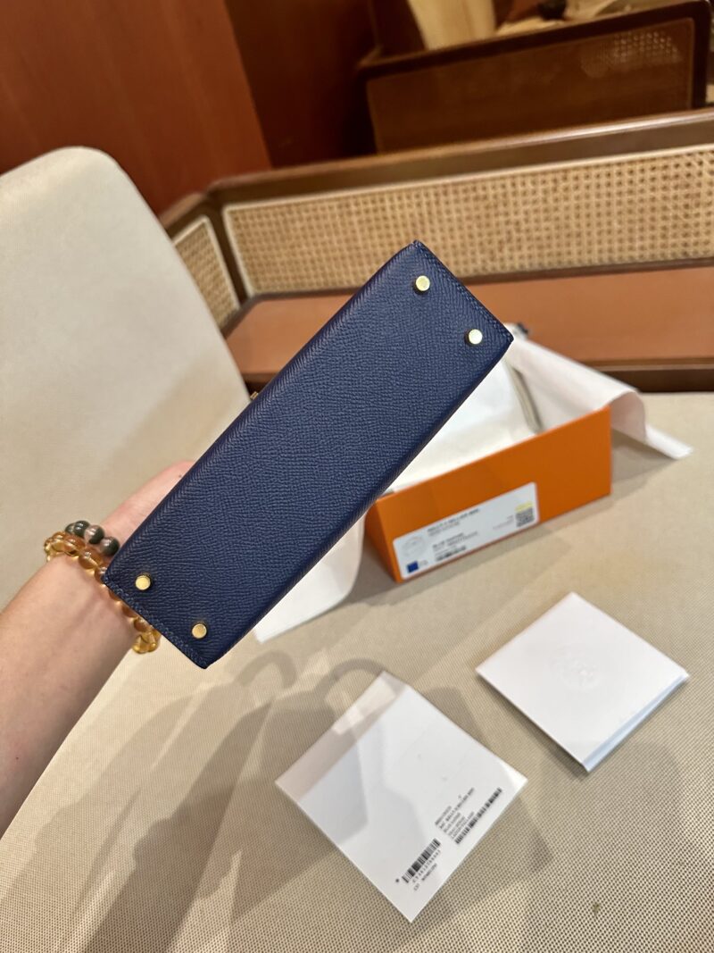 Hermès Mini Kelly 19 Epsom Blue Saphir Gold Hardware - Image 8