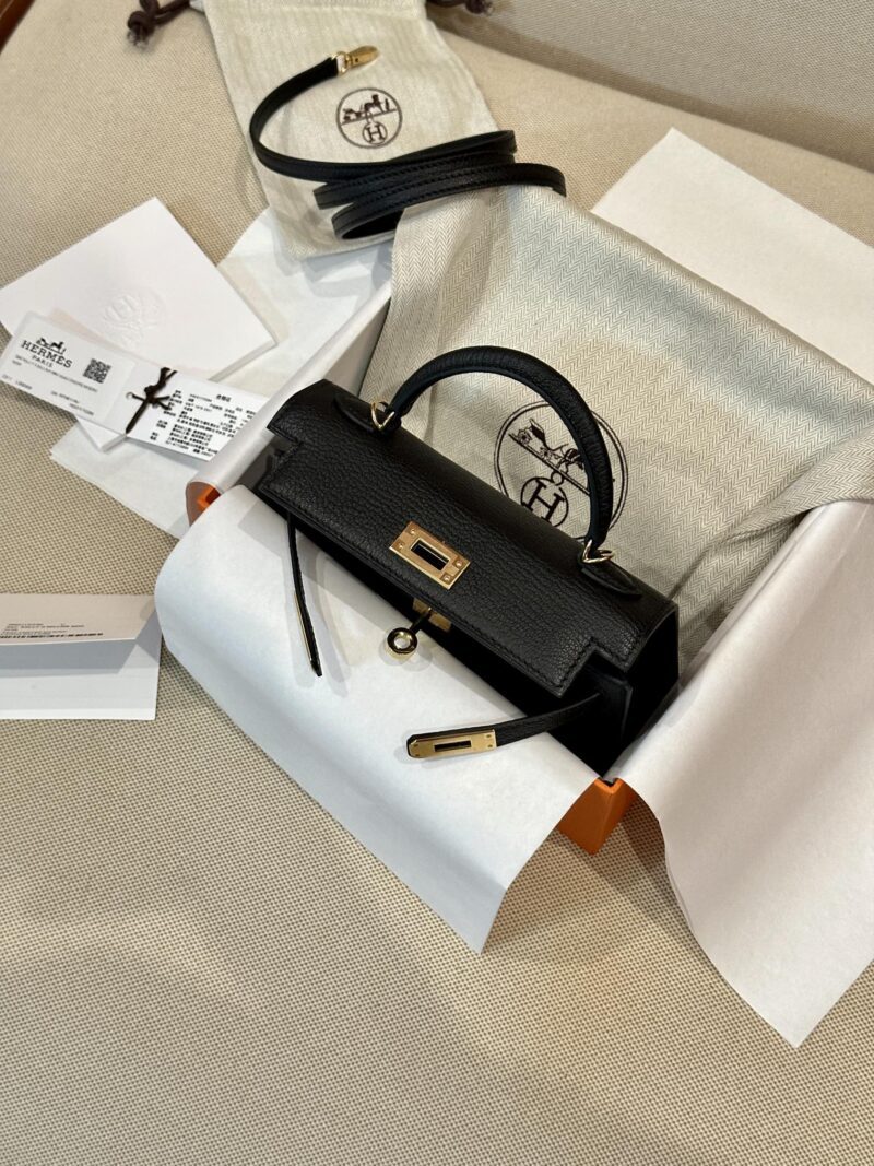 Hermès Mini Kelly Chevre Noir Gold Hardware - Image 7