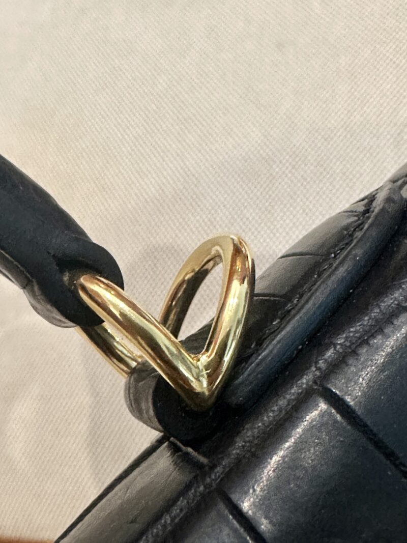 Hermès Kelly 25 Matte Crocodile Noir Gold Hardware - Image 18