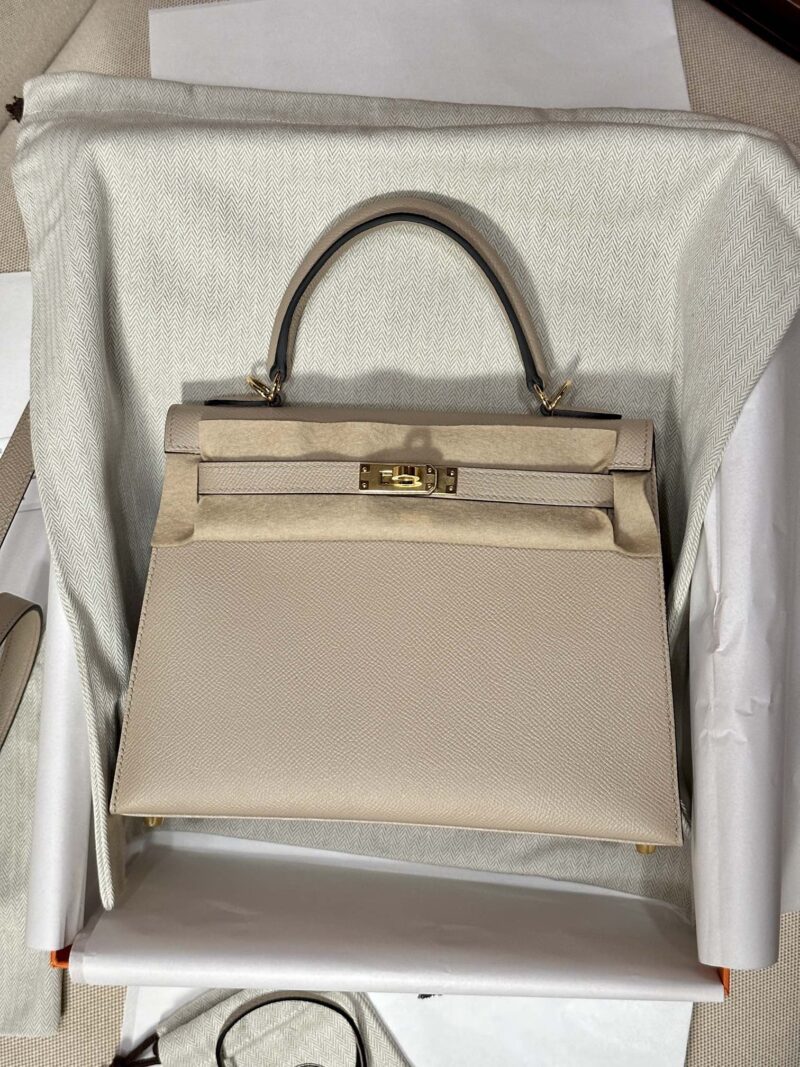Hermès Kelly 25 Epsom Trench Gold Hardware - Image 2