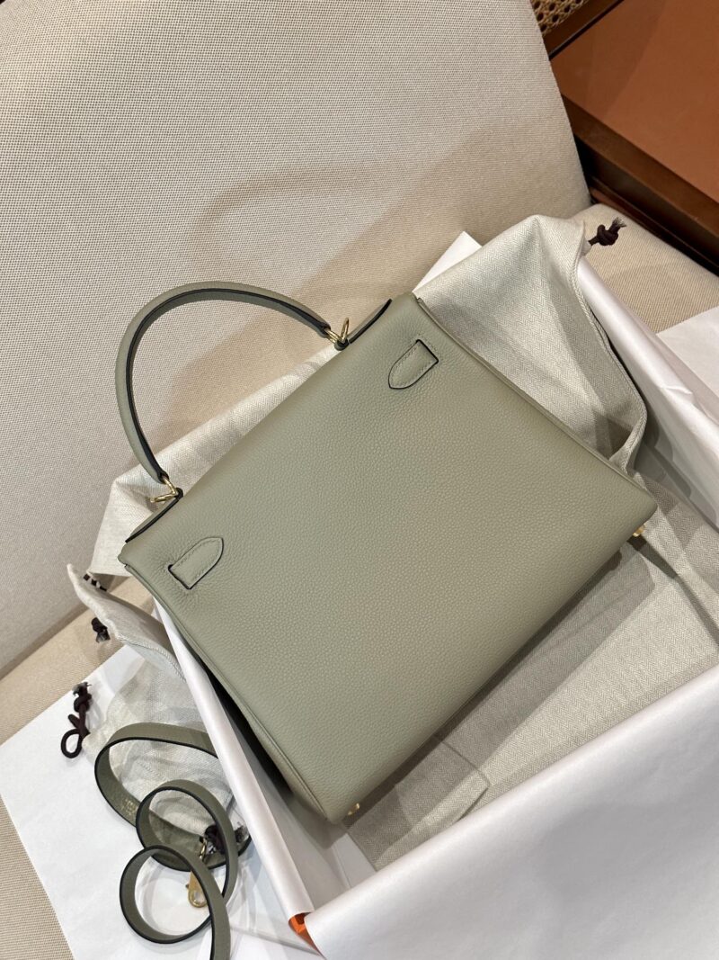 Hermès Kelly 28 Togo Sauge, Gold Gold Hardware - Image 8