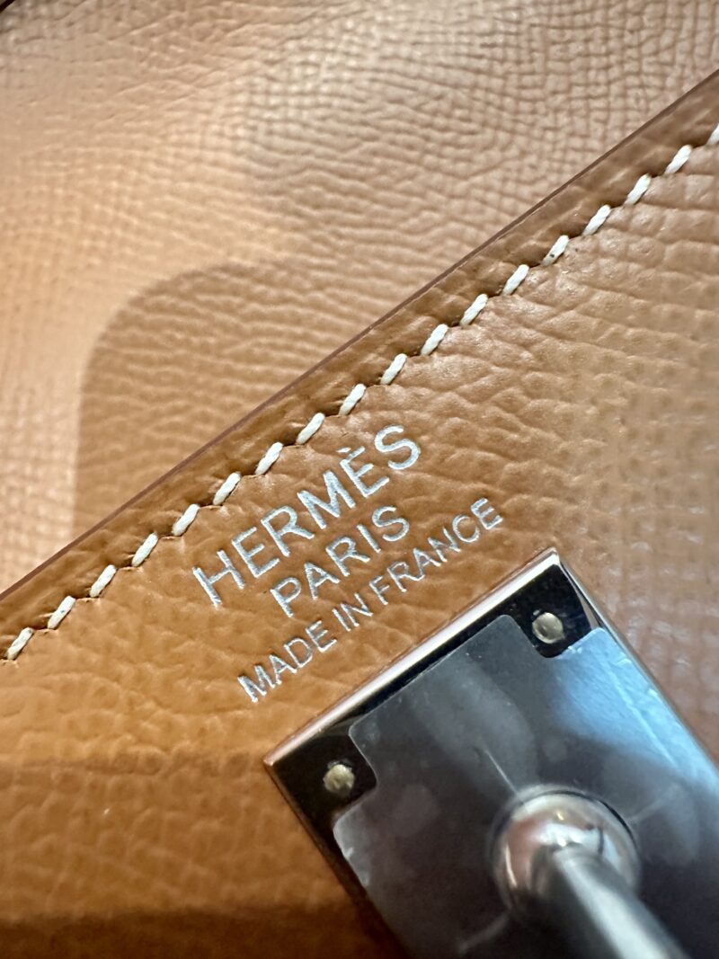 Hermès Kelly 25 Epsom Gold, Silver Silver Hardware - Image 7