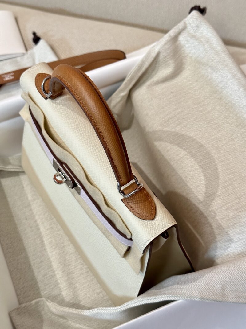 Hermès Kelly 25 Epsom Craie, Mauve Pale Silver Hardware - Image 9