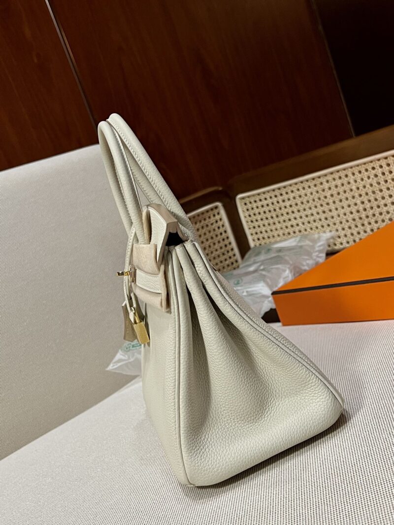 Hermès Birkin 25 Craie Togo Gold Hardware - Image 3