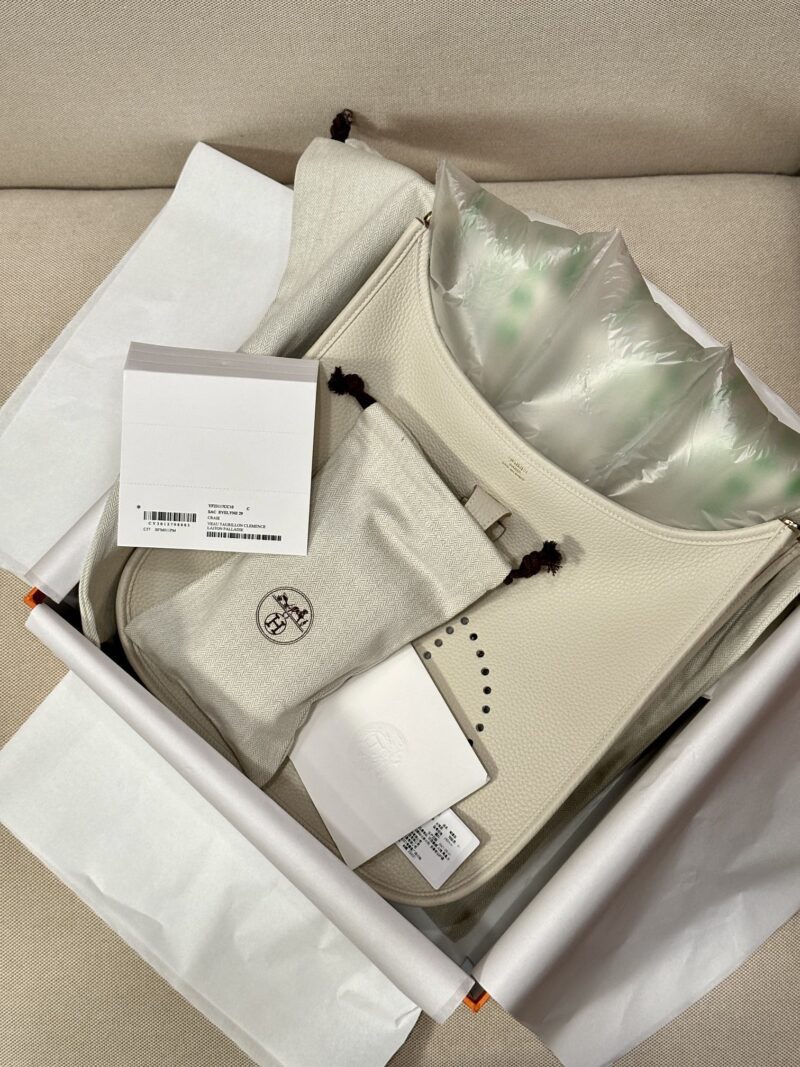 Hermès Evelyne 29 Taurillon Clemence Craie Silver Hardware - Image 3