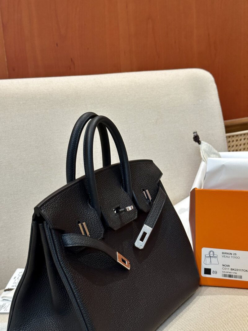 Hermès Birkin 25 Noir, Silver Togo Palladium Hardware - Image 3