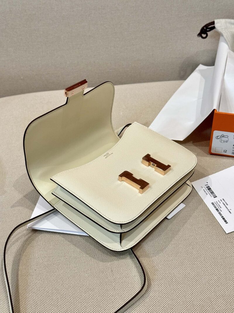 Hermès Constance 19 Nata, Rose Gold Epsom Gold Hardware - Image 4