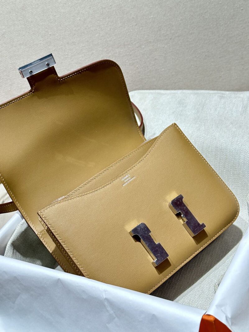 Hermès Constance 18 Biscuit Swift Palladium Hardware - Image 2