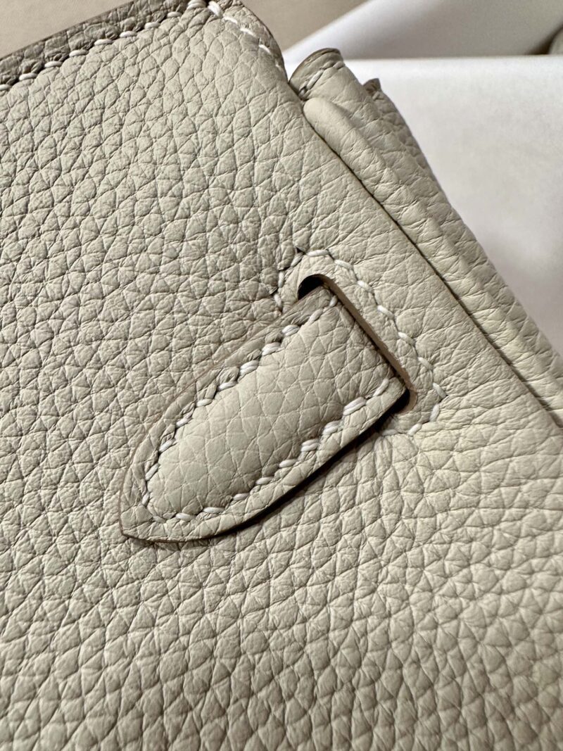 Hermès Birkin 25 Craie Togo Palladium Hardware - Image 9